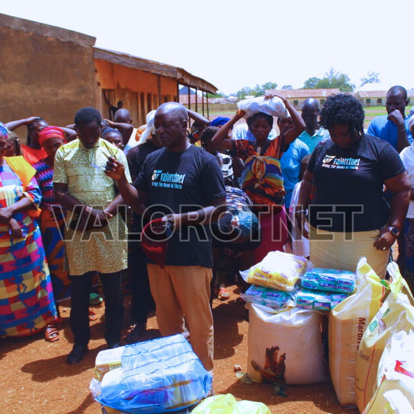 Emergency Aid for Displaced Communities